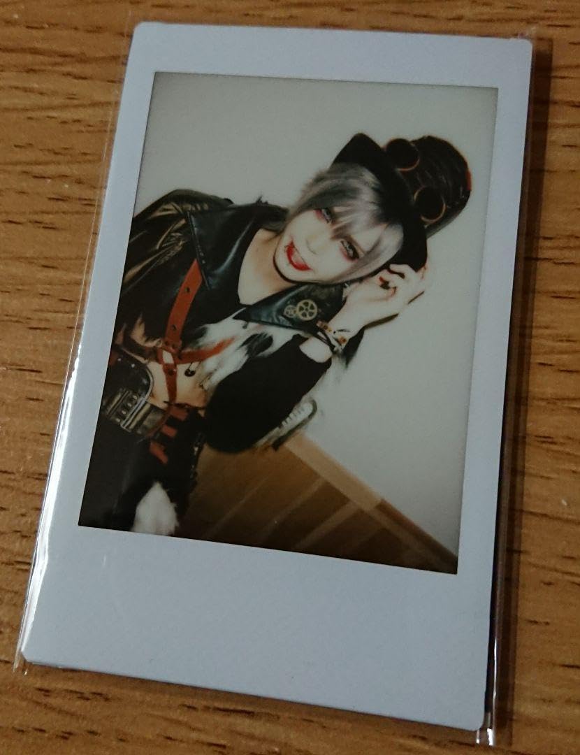 Amazon.co.jp: No.27 0.1gの誤算 チェキ 河村友雪 : おもちゃ